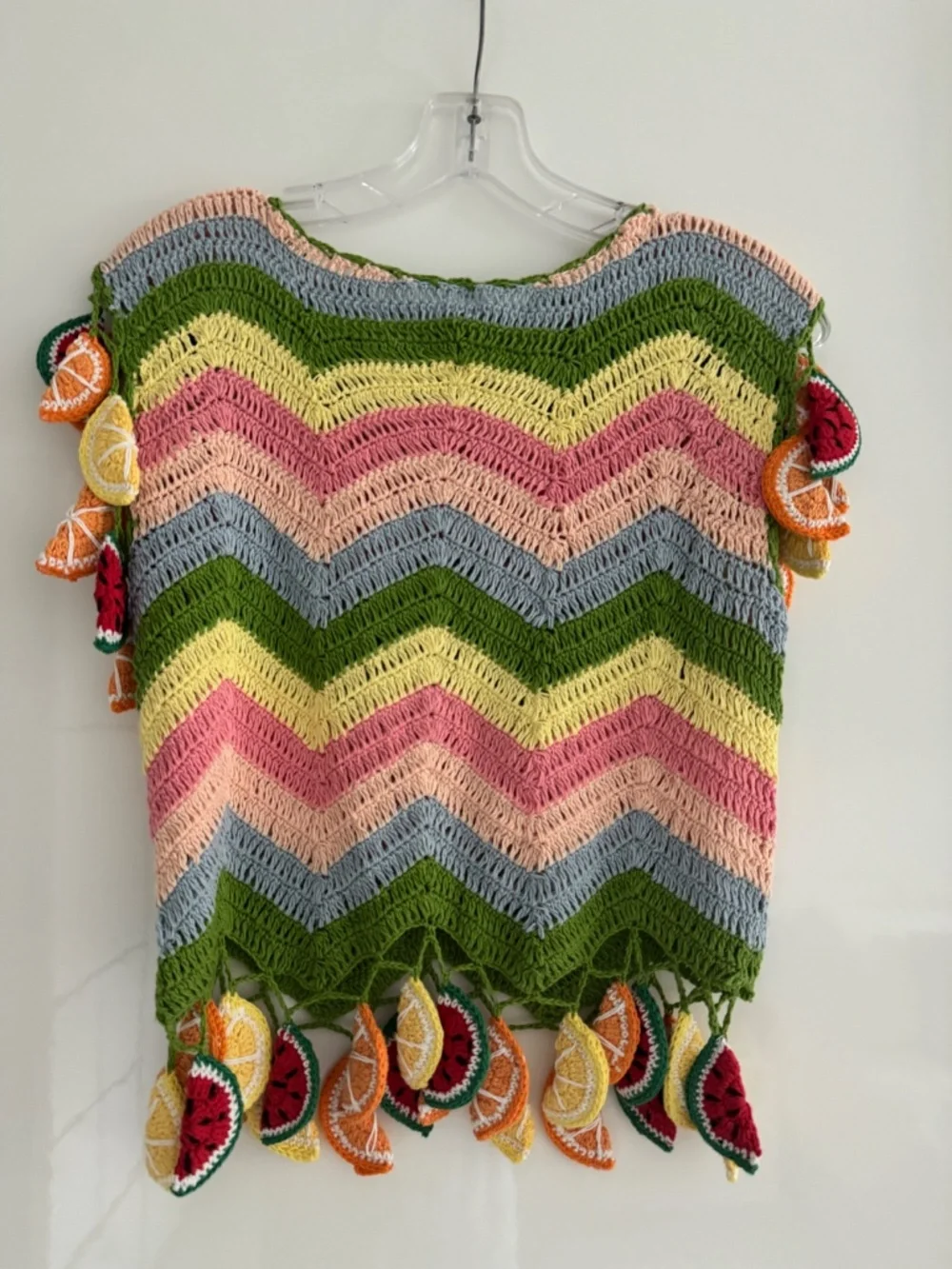 Celiab Crochet top with fruit appliques - Picture 4 of 4